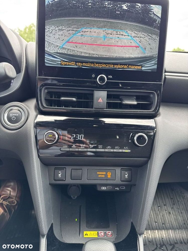Toyota Yaris Cross Hybrid 1.5 Style - 17