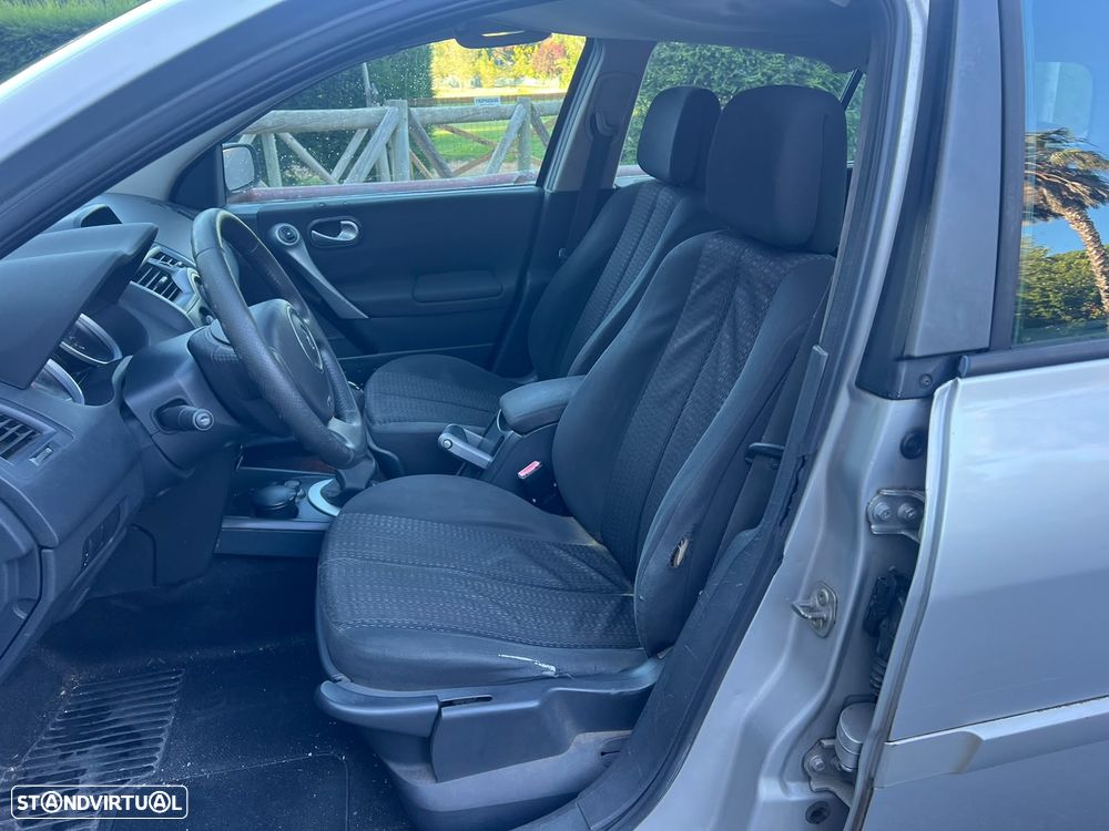 Renault Mégane Break 1.5 dCi Confort - 4