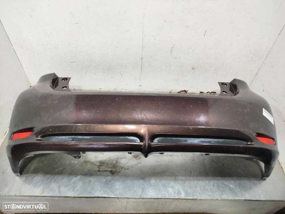 PARA-CHOQUES TRASEIRO LEXUS CT - 1