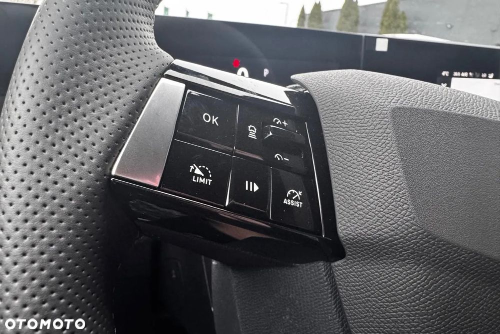 Opel Astra 1.2 T GS S&S - 9