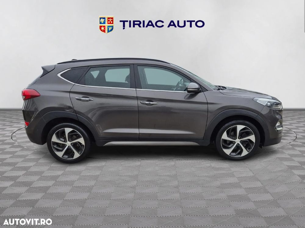 Hyundai Tucson 2.0 CRDI 4WD 6AT Style - 7