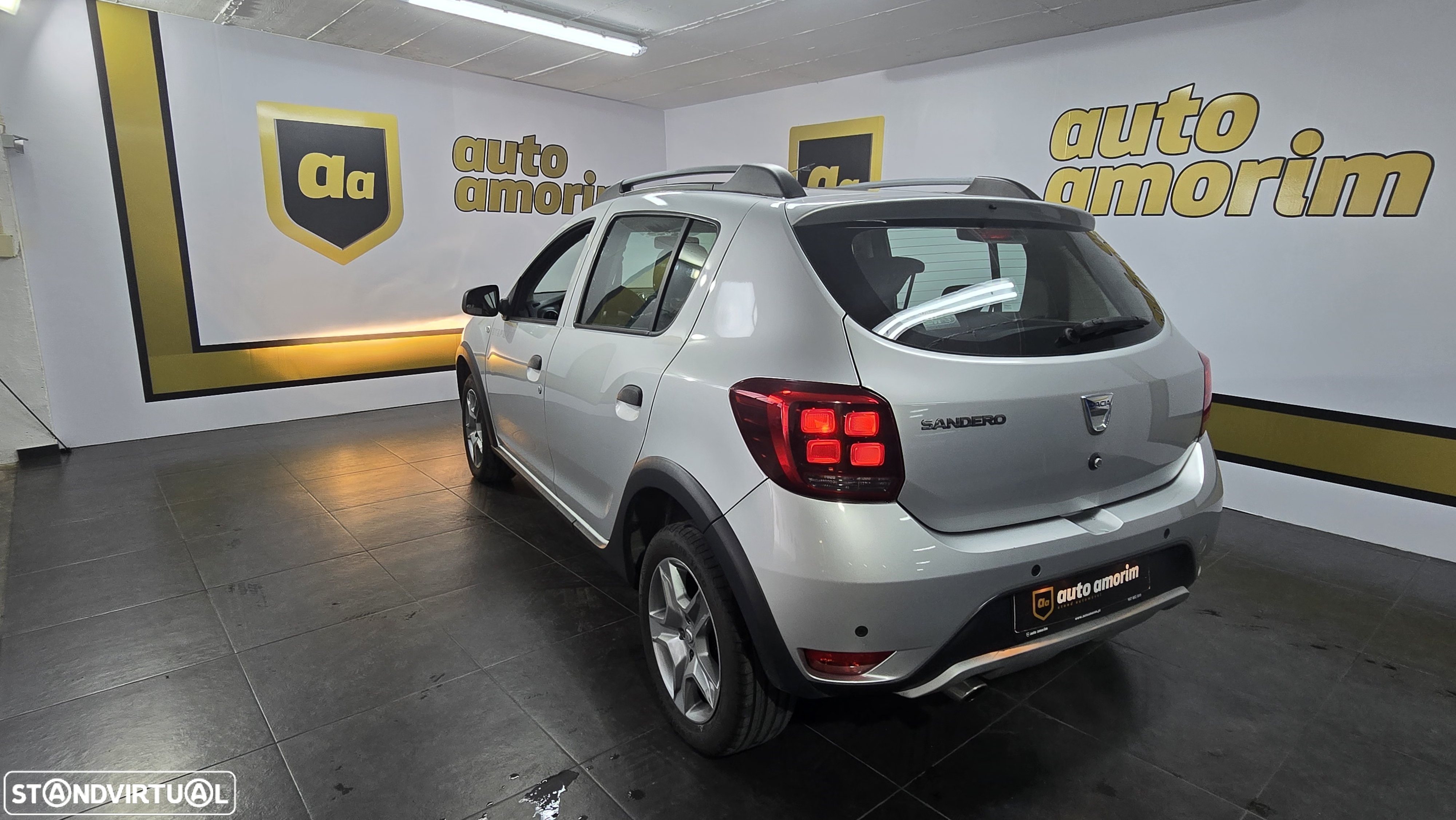 Dacia Sandero - 8