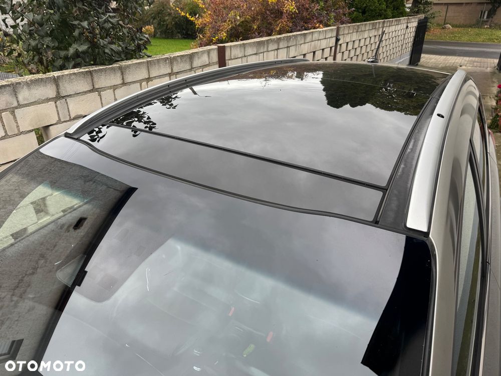 Kia Carens 1.7 CRDi Edition 7 - 9