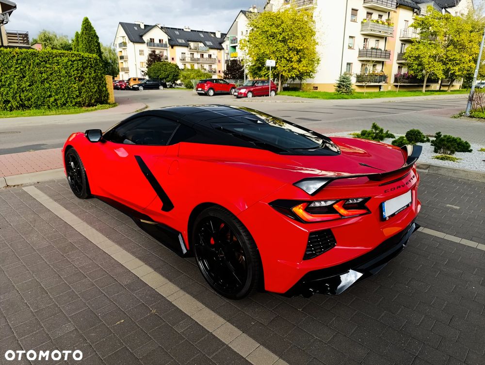 Chevrolet Corvette - 4