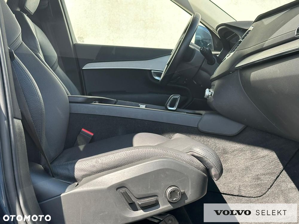 Volvo XC 90 - 35
