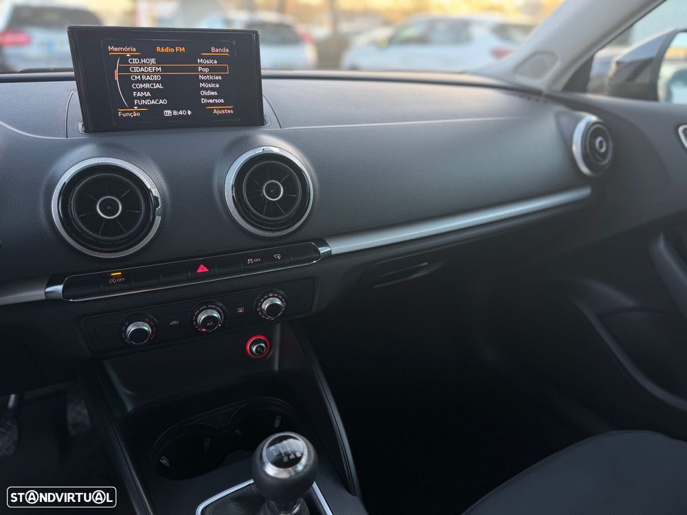 Audi A3 Limousine 1.6 TDI Attraction - 16