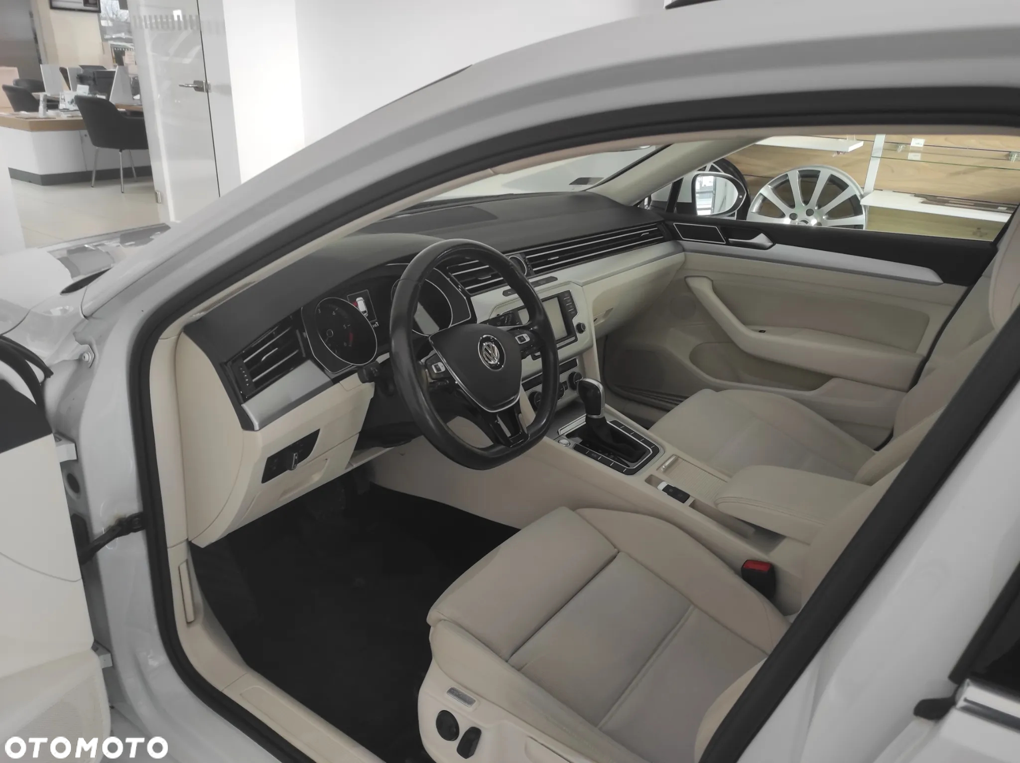 Volkswagen Passat 2.0 TDI BMT Comfortline DSG - 8