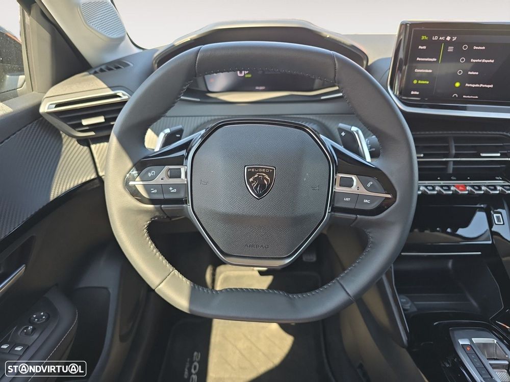 Peugeot 208 - 12