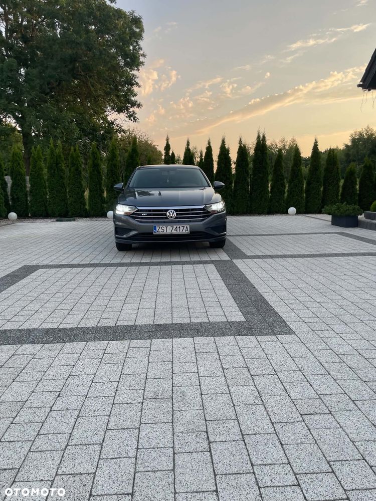Volkswagen Jetta - 3