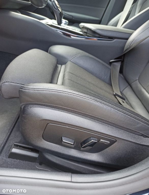 BMW Seria 5 520d xDrive MHEV Sport Line sport - 12