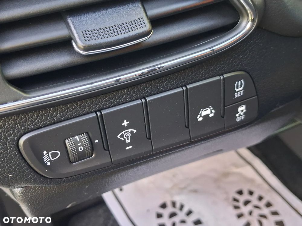 Hyundai i30 1.6 D Comfort - 7