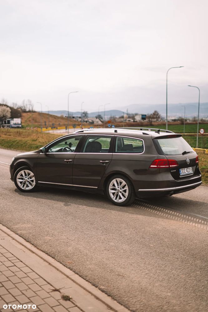 Volkswagen Passat 1.6 TDI Comfortline - 9
