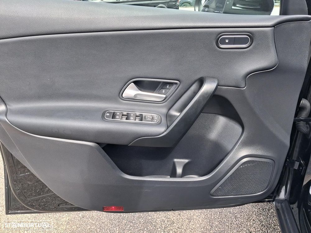 Mercedes-Benz A 200 Standard - 8