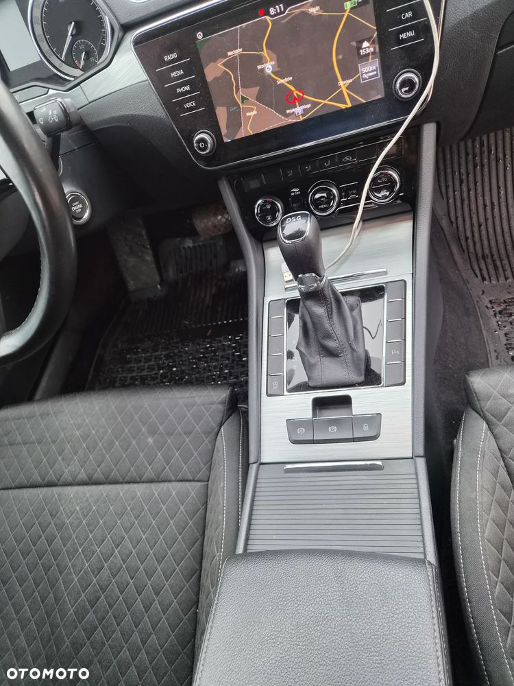 Skoda Superb 1.6 TDI Ambition DSG - 25