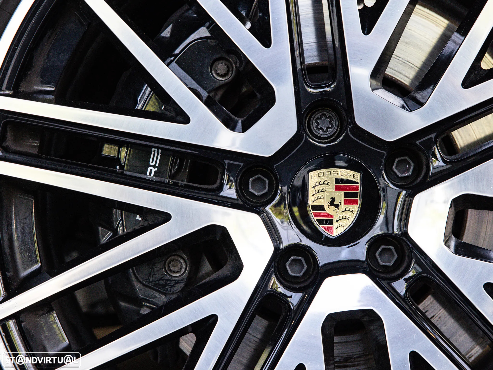 Porsche Cayenne Coupé E-Hybrid - 12