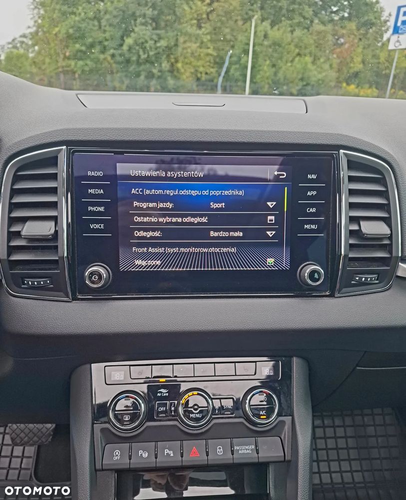 Skoda Karoq 1.5 TSI ACT DSG Style - 25