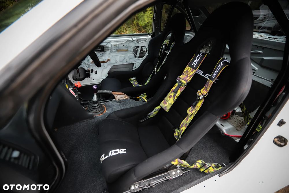 Nissan Skyline - 8