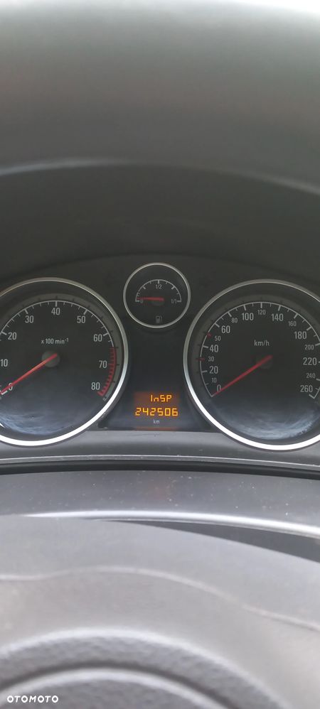Opel Astra 1.6 Essentia - 9