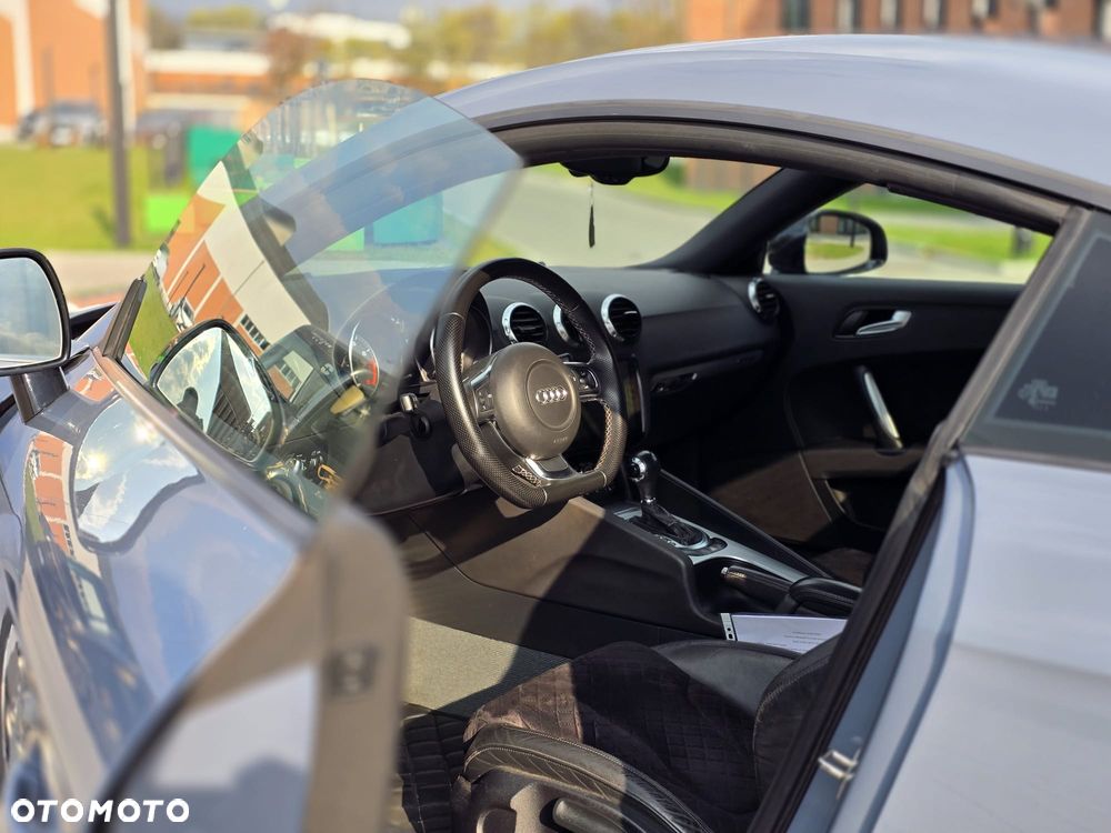Audi TT Coupé 3.2 quattro DSG - 17