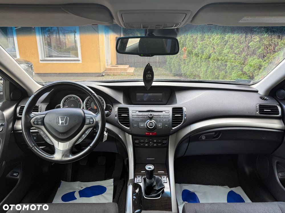 Honda Accord 2.0 Executive - 16