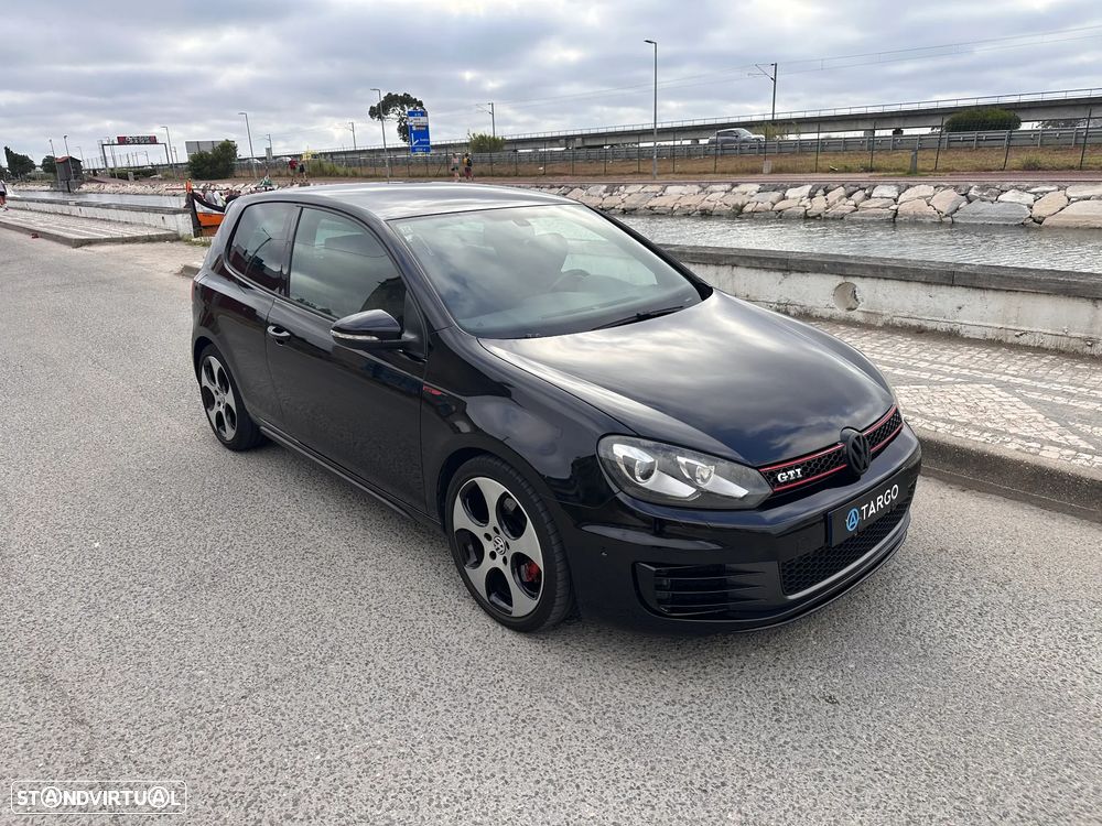 VW Golf 2.0 GTI - 42