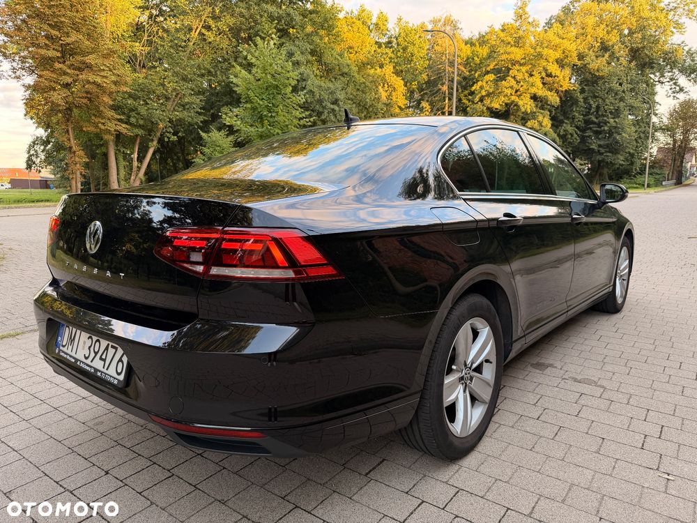 Volkswagen Passat 2.0 TSI OPF DSG Elegance - 4