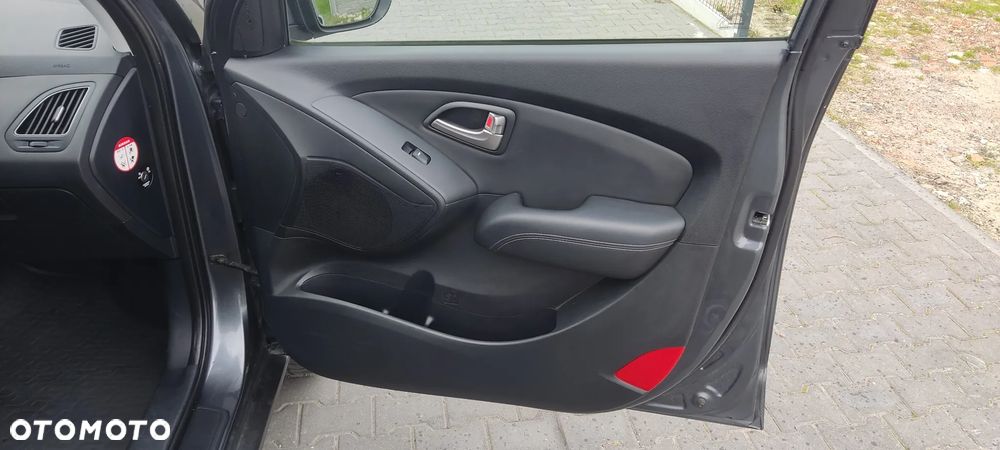 Hyundai ix35 2.0 2WD Style - 19