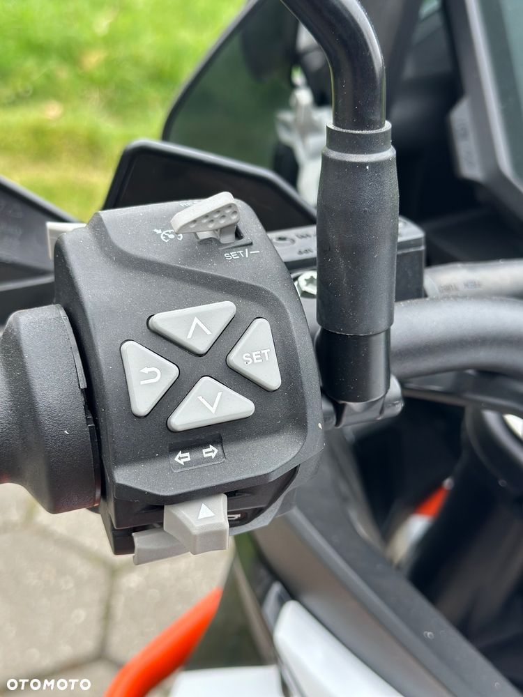 KTM Super Adventure - 12