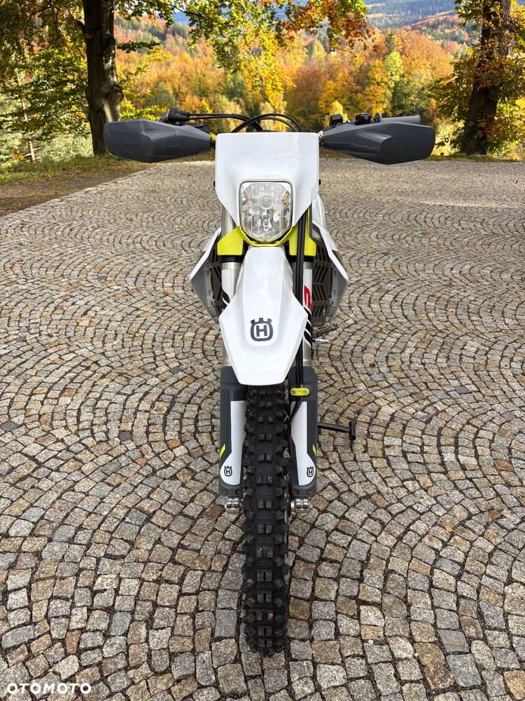 Husqvarna FE - 3