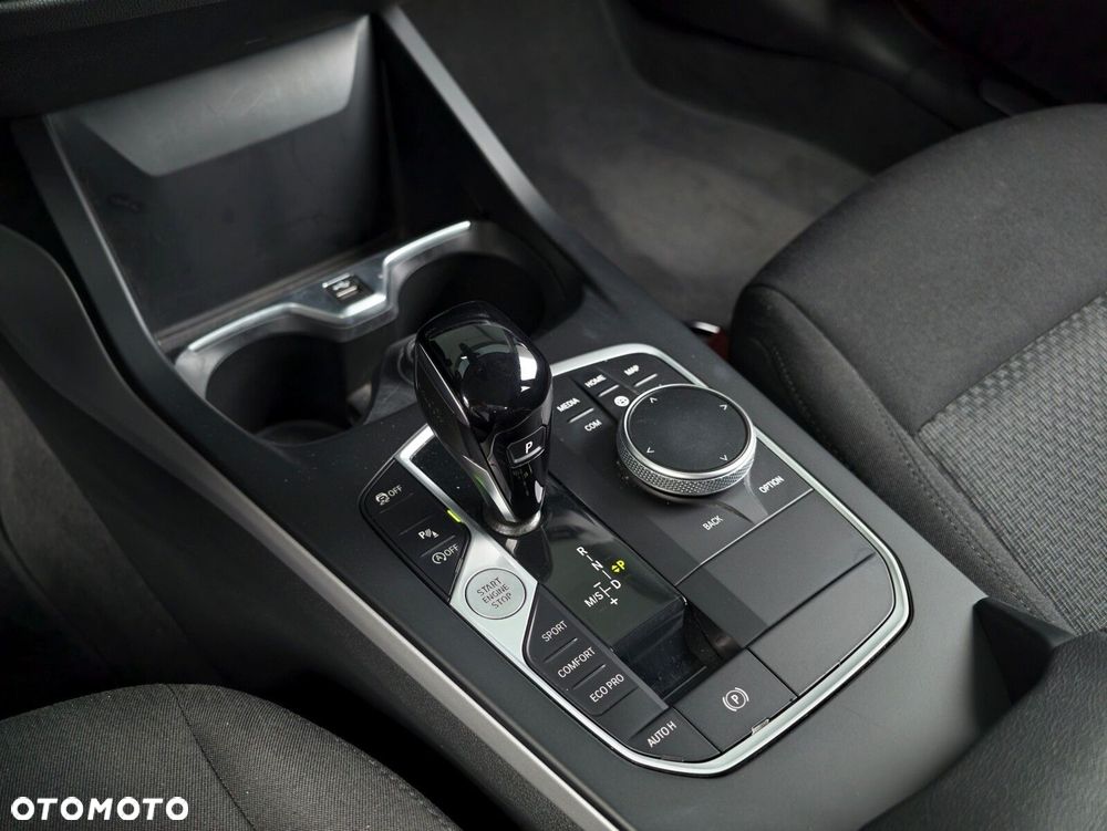 BMW Seria 1 - 22