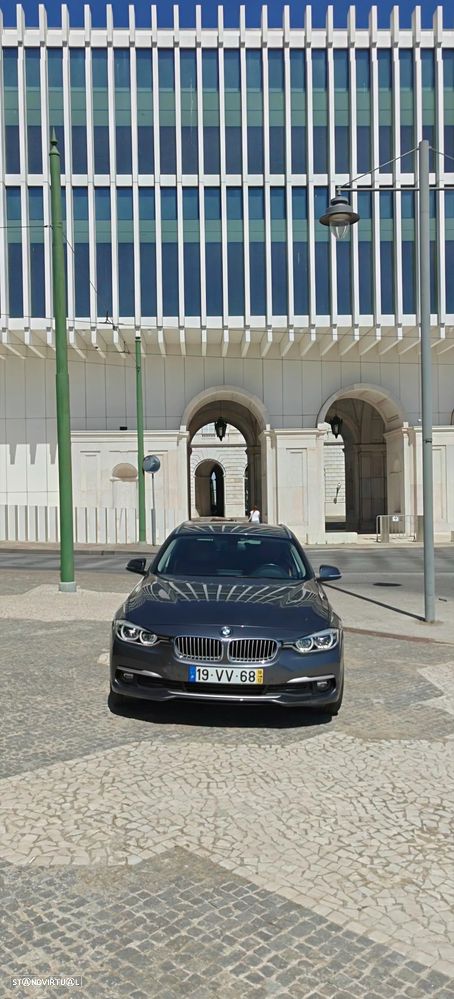 BMW 318 d Line Luxury Auto - 30