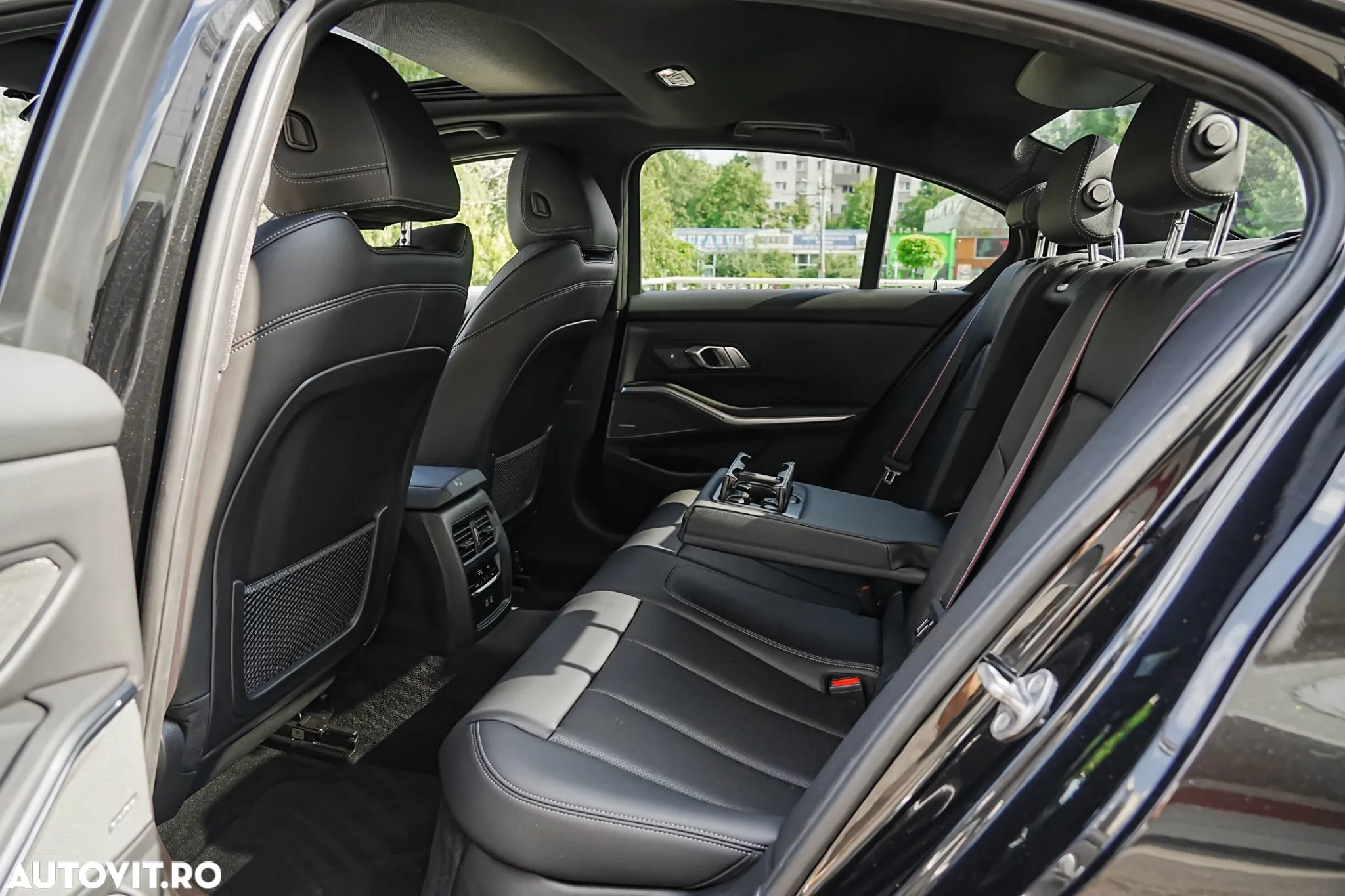 BMW Seria 3 330e Aut. M Sport - 8