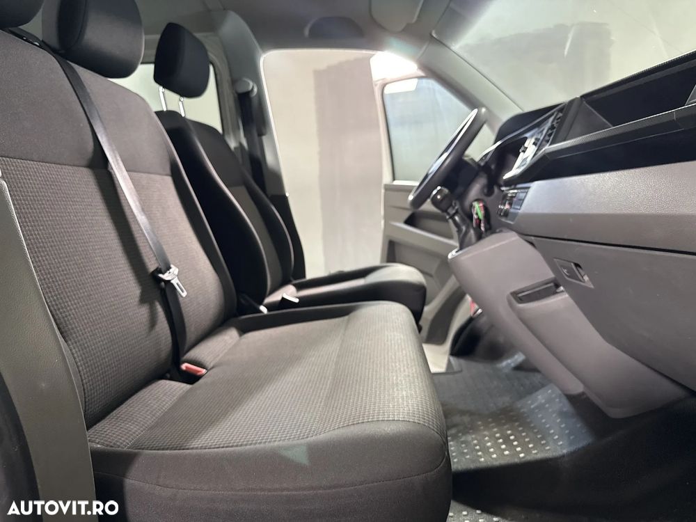 Volkswagen Transporter - 12