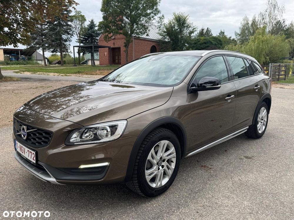 Volvo V60 Cross Country D3 Drive-E Momentum - 6