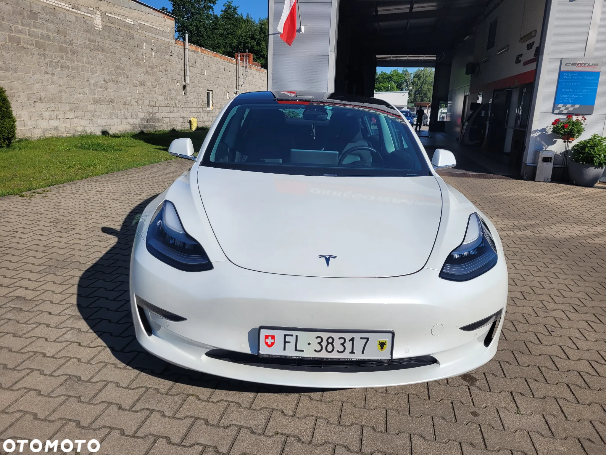 Tesla Model 3 Langstreckenbatterie Allradantrieb Dual Motor Performance - 2