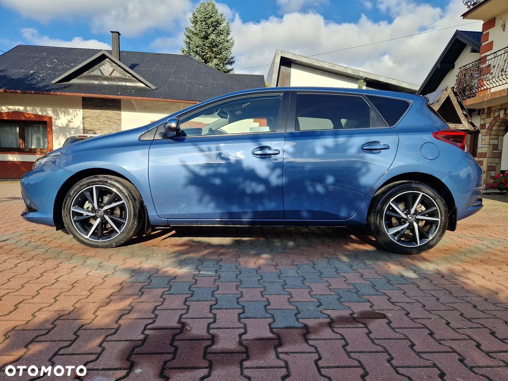Toyota Auris 2017 photo 4