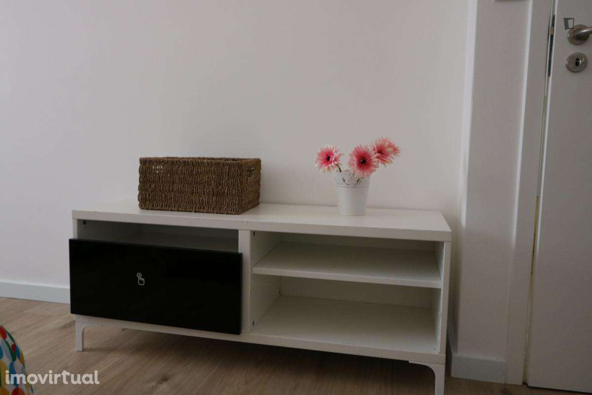 Apartamento com 2 quartos - localizado em Benfica Lisbon - Grande imagem: 3/14