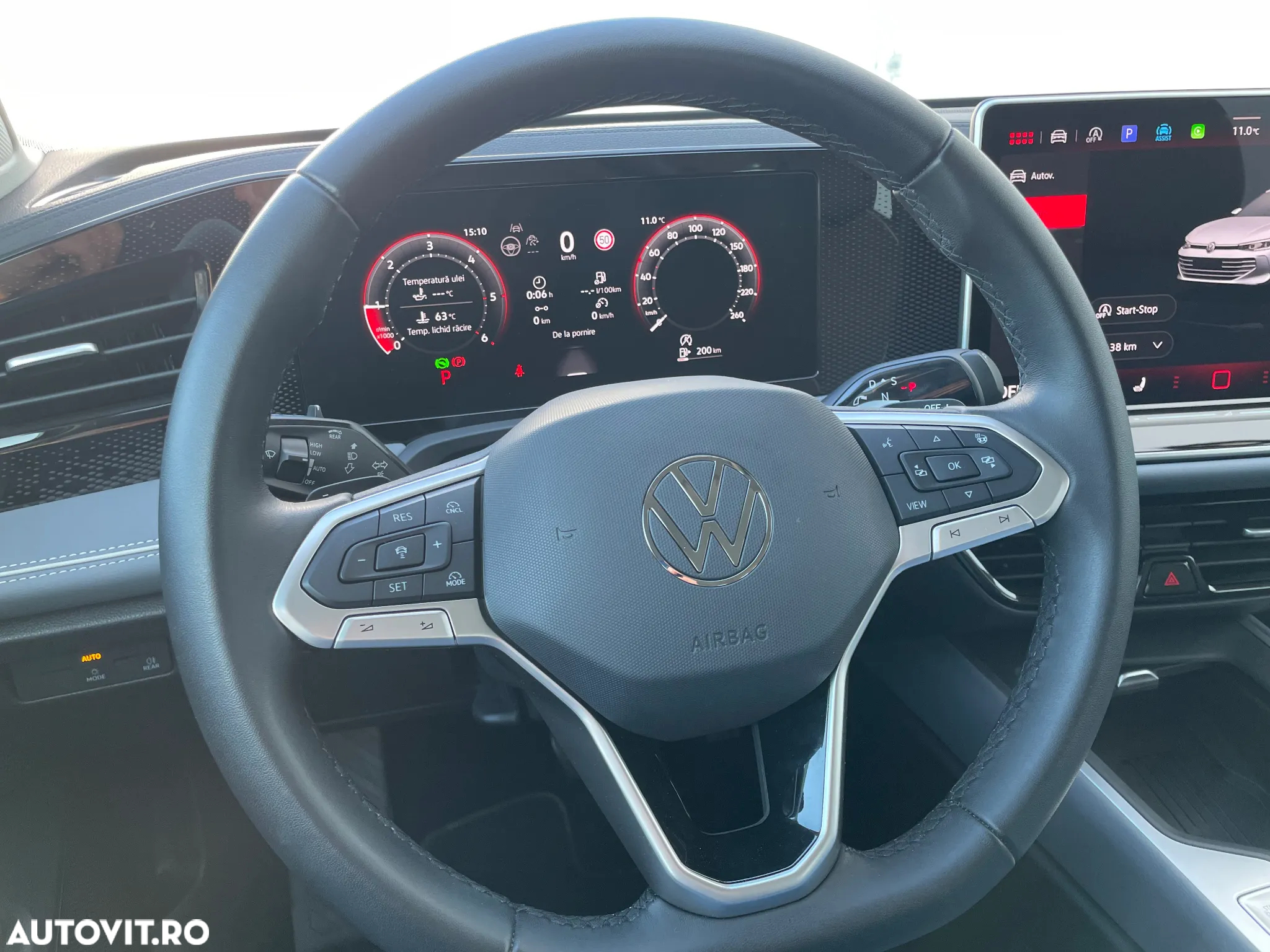 Volkswagen Passat - 12