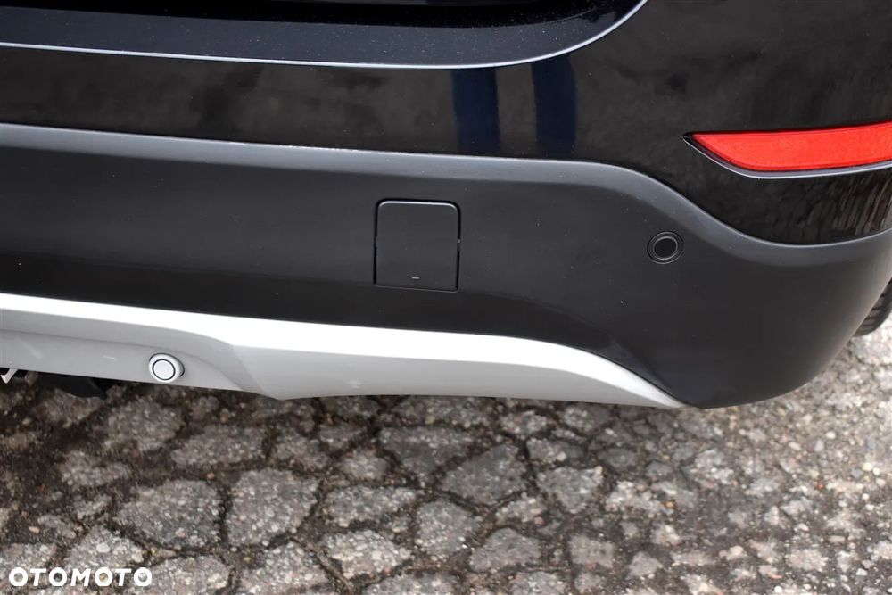 BMW X1 xDrive18d xLine - 12