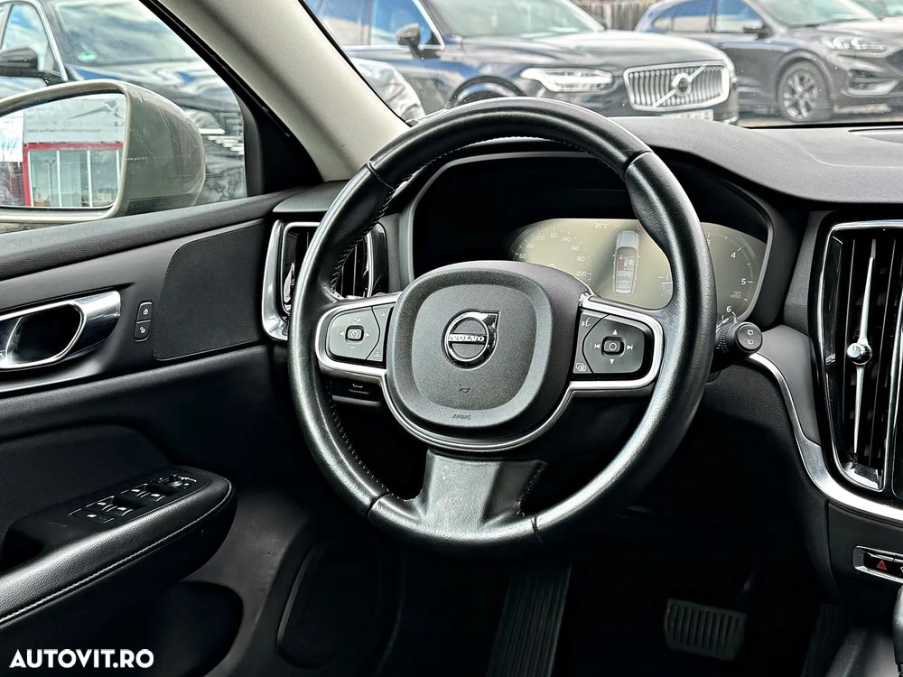 Volvo V60 D3 Geartronic Momentum - 31