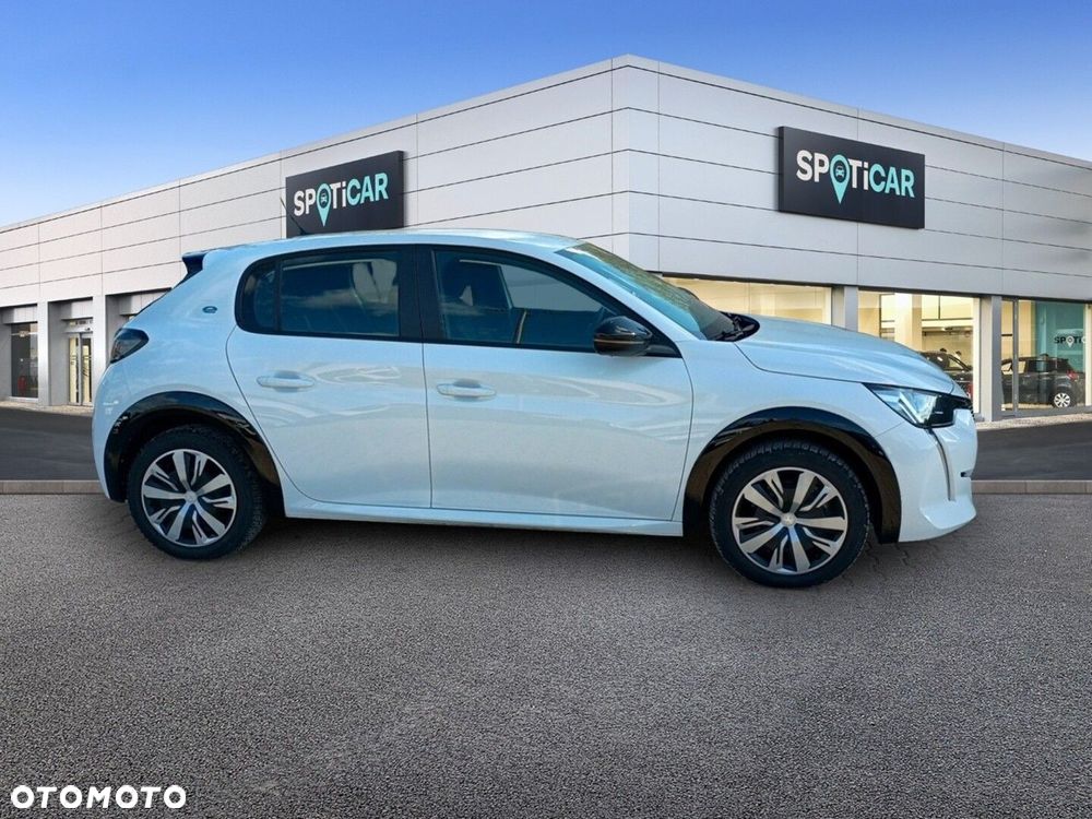 Peugeot 208 - 5