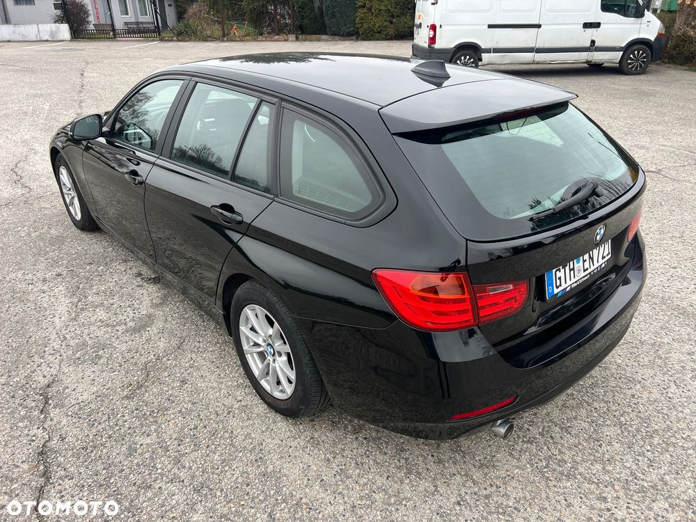 BMW Seria 3 316d - 22