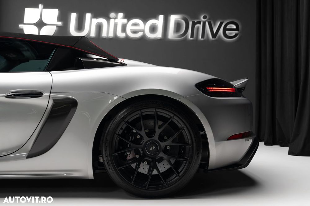 Porsche Boxster Spyder RS - 10