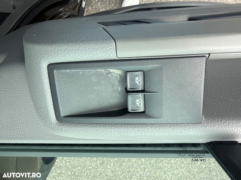 Volkswagen Crafter 3.5 CD Sasiu L4 FWD 103kW - 34
