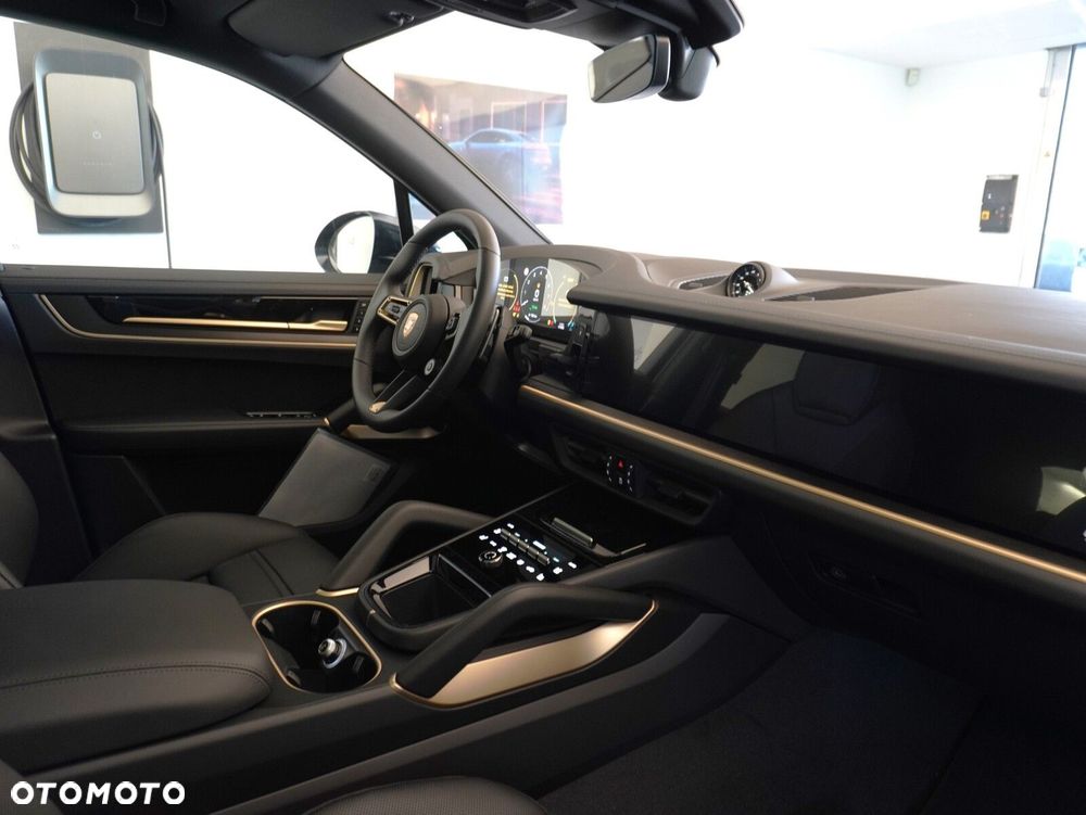 Porsche Cayenne E-Hybrid PHEV Black Edition - 33