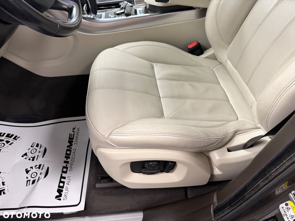 Land Rover Range Rover Sport - 16