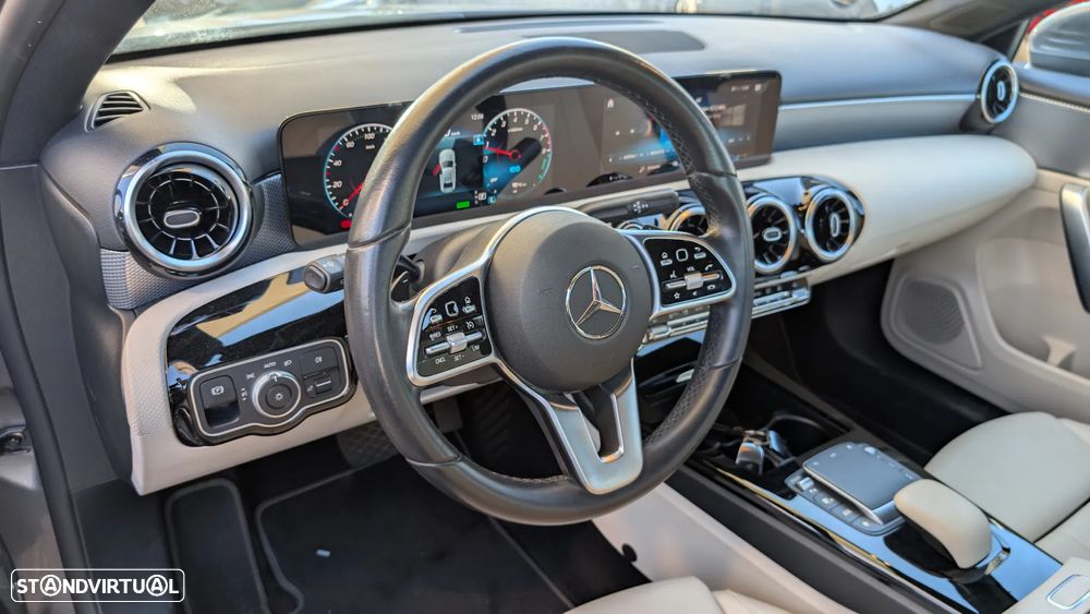 Mercedes-Benz A 250 e Progressive - 13