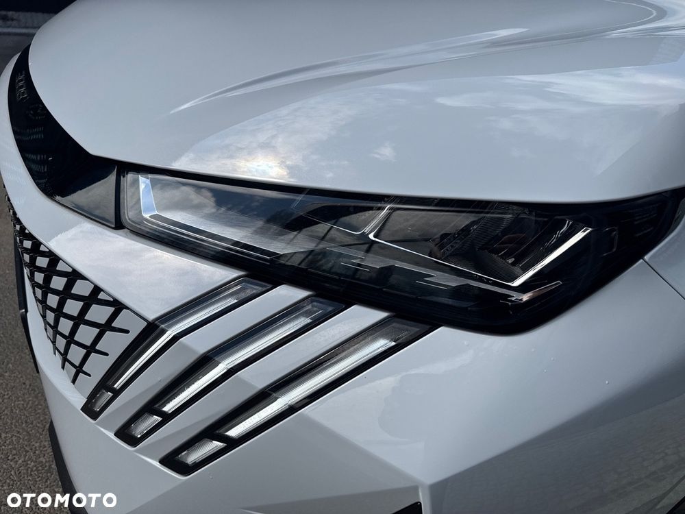 Peugeot 3008 1.2 PureTech mHEV Allure Pack S&S e-DCS6 - 12