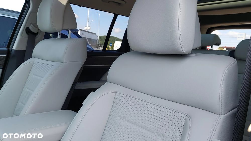 Hyundai Santa Fe 1.6 T-GDI HEV Platinum 4WD 7os - 24