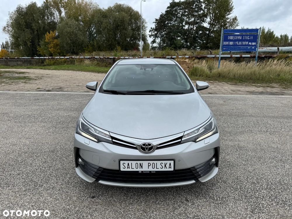 Toyota Corolla 1.6 Prestige EU6 - 9